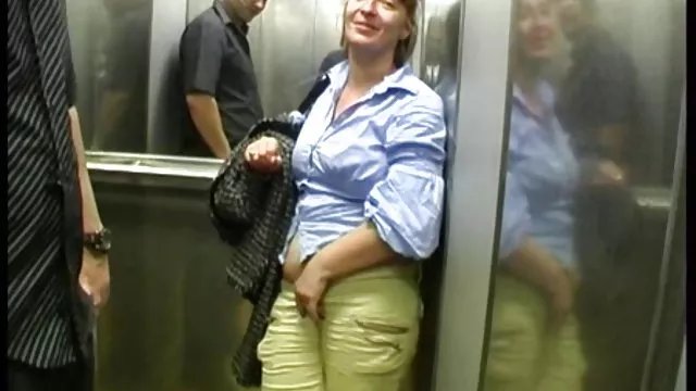 دعارة أي تسجيل السوداء سكس عالمي مترجم للعربيه تمتص و اللعنة