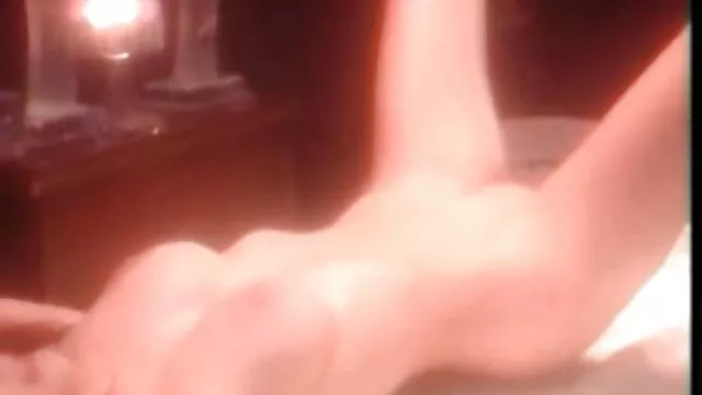 دعارة أي تسجيل ارتداء هذه الملابس قبل xnxx مترجمة عربى السوط