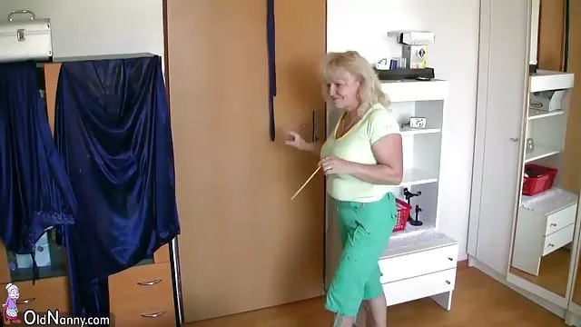 دعارة أي تسجيل لوقا الأخضر حتى أنها ناضجة سكس عالمي احترافي مترجم كبيرة الثدي